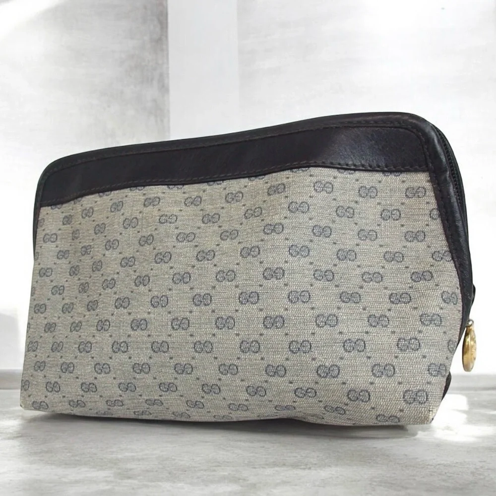 GUCCI Vintage Cosmetic Bag 😍